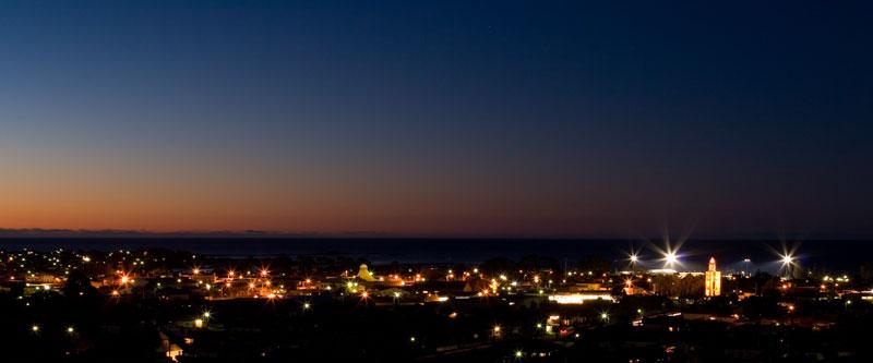 CS204mw.jpg - Ulverstone after Dusk